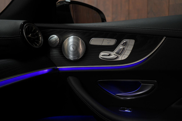 Mercedes-Benz E-Klasse Coupé 200 AMG|Pano||Burmester|Massage|Memory|360º|Diamond White|