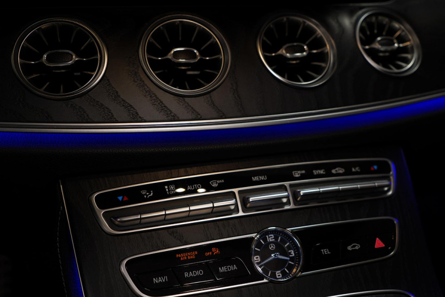 Mercedes-Benz E-Klasse Coupé 200 AMG|Pano||Burmester|Massage|Memory|360º|Diamond White|