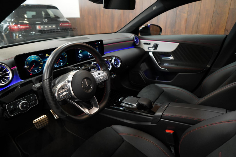 Mercedes-Benz CLA-Klasse 250 e AMG PANO|MEMORY|KEYLESS|