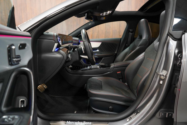Mercedes-Benz CLA-Klasse 250 e AMG PANO|MEMORY|KEYLESS|
