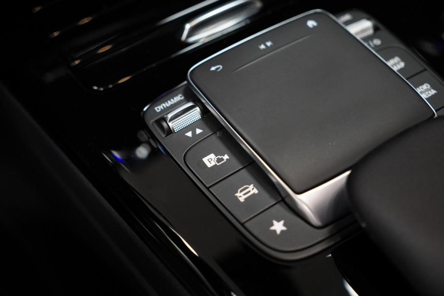 Mercedes-Benz CLA-Klasse 250 e AMG PANO|MEMORY|KEYLESS|