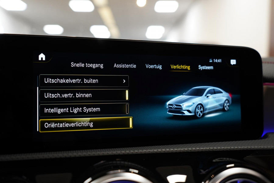 Mercedes-Benz CLA-Klasse 250 e AMG PANO|MEMORY|KEYLESS|