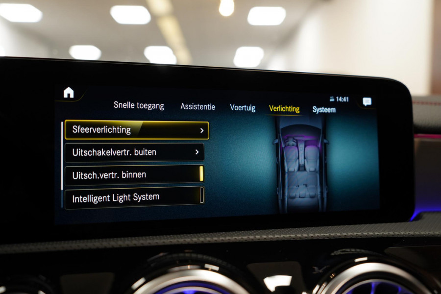 Mercedes-Benz CLA-Klasse 250 e AMG PANO|MEMORY|KEYLESS|