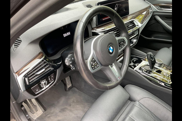 BMW 5 Serie 530i Business Edition Plus M Sport|Pano|Leder|HUD|Dealer onderhouden