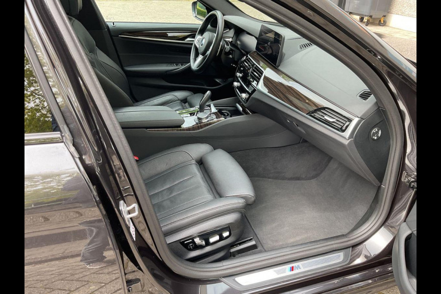 BMW 5 Serie 530i Business Edition Plus M Sport|Pano|Leder|HUD|Dealer onderhouden