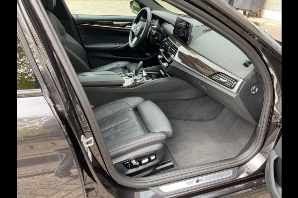 BMW 5 Serie 530i Business Edition Plus M Sport|Pano|Leder|HUD|Dealer onderhouden