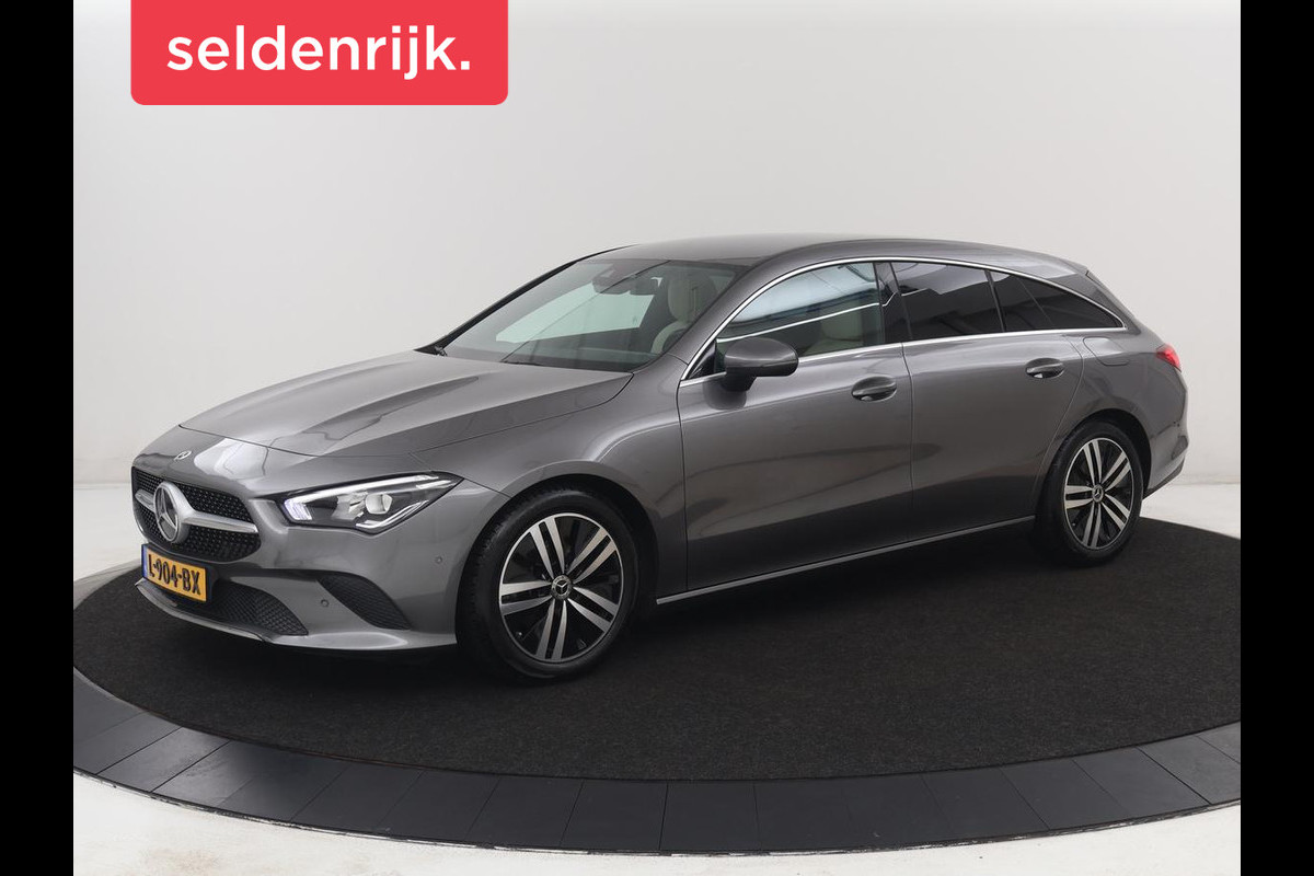Mercedes-Benz CLA-Klasse Shooting Brake 180 Business Solution Luxury | Leder | Trekhaak | Stoelverwarming | Camera | Widescreen | Sfeerverlichting | Full LED | Park Assist | Climate control | Bluetooth