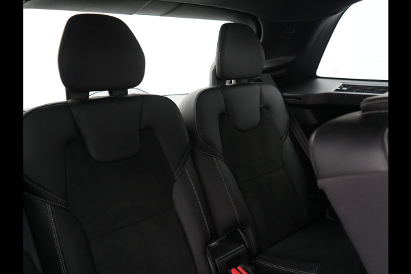 Volvo XC90 T8 Recharge AWD R-Design 7 Pers Long Range PHEV 456pk Dealer O.H | Luchtvering | Trekhaak Af Fabriek | Panodak | 360 Camera | Adaptive Cruise | Harman  / Kardon | Alcantara Sportstoelen Memory & Verwarmd | Keyless | Pilot Assist | Apple Carplay | Stuur Verwarmd | BLIS | Adaptive LED | Navigatie | Virtual | DAB | 22"L.M | Plug In Hybrid |