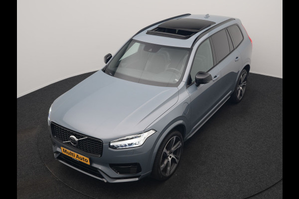 Volvo XC90 T8 Recharge AWD R-Design 7 Pers Long Range PHEV 456pk Dealer O.H | Luchtvering | Trekhaak Af Fabriek | Panodak | 360 Camera | Adaptive Cruise | Harman  / Kardon | Alcantara Sportstoelen Memory & Verwarmd | Keyless | Pilot Assist | Apple Carplay | Stuur Verwarmd | BLIS | Adaptive LED | Navigatie | Virtual | DAB | 22"L.M | Plug In Hybrid |
