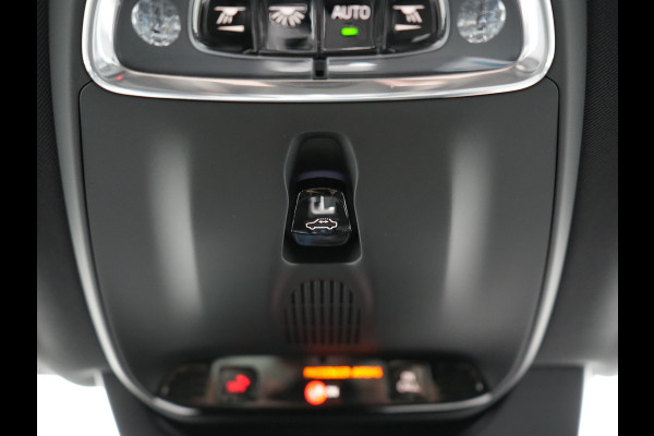 Volvo XC90 T8 Recharge AWD R-Design 7 Pers Long Range PHEV 456pk Dealer O.H | Luchtvering | Trekhaak Af Fabriek | Panodak | 360 Camera | Adaptive Cruise | Harman  / Kardon | Alcantara Sportstoelen Memory & Verwarmd | Keyless | Pilot Assist | Apple Carplay | Stuur Verwarmd | BLIS | Adaptive LED | Navigatie | Virtual | DAB | 22"L.M | Plug In Hybrid |