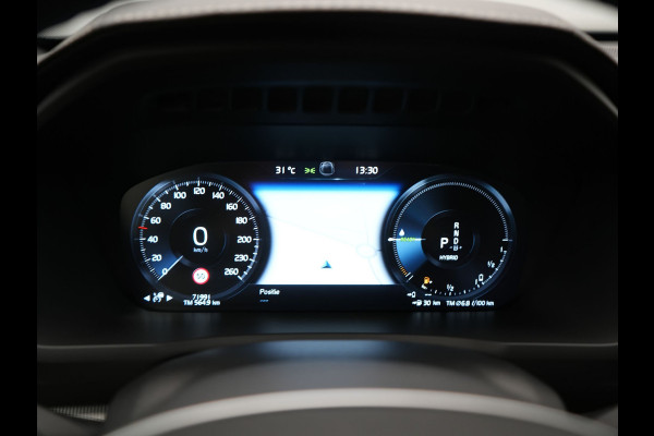 Volvo XC90 T8 Recharge AWD R-Design 7 Pers Long Range PHEV 456pk Dealer O.H | Luchtvering | Trekhaak Af Fabriek | Panodak | 360 Camera | Adaptive Cruise | Harman  / Kardon | Alcantara Sportstoelen Memory & Verwarmd | Keyless | Pilot Assist | Apple Carplay | Stuur Verwarmd | BLIS | Adaptive LED | Navigatie | Virtual | DAB | 22"L.M | Plug In Hybrid |