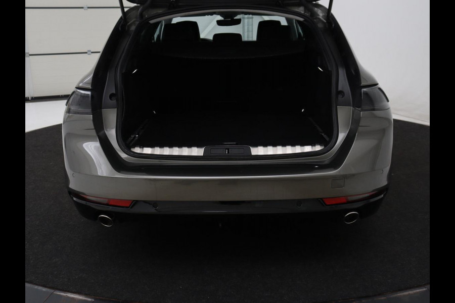 Peugeot 508 1.6 HYbrid Allure | Trekhaak | Adaptive cruise | Half leder | Carplay | Camera | Navigatie | Full LED | Side Assist | Parkeerhulp | Climate control | PHEV | Plug In