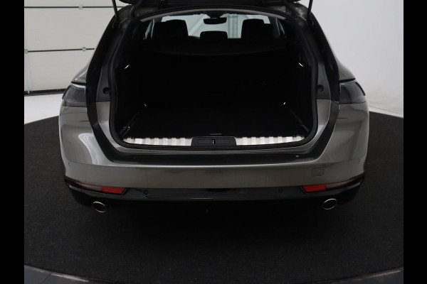 Peugeot 508 1.6 HYbrid Allure | Trekhaak | Adaptive cruise | Half leder | Carplay | Camera | Navigatie | Full LED | Side Assist | Parkeerhulp | Climate control | PHEV | Plug In