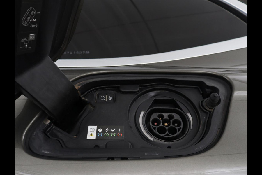 Peugeot 508 1.6 HYbrid Allure | Trekhaak | Adaptive cruise | Half leder | Carplay | Camera | Navigatie | Full LED | Side Assist | Parkeerhulp | Climate control | PHEV | Plug In