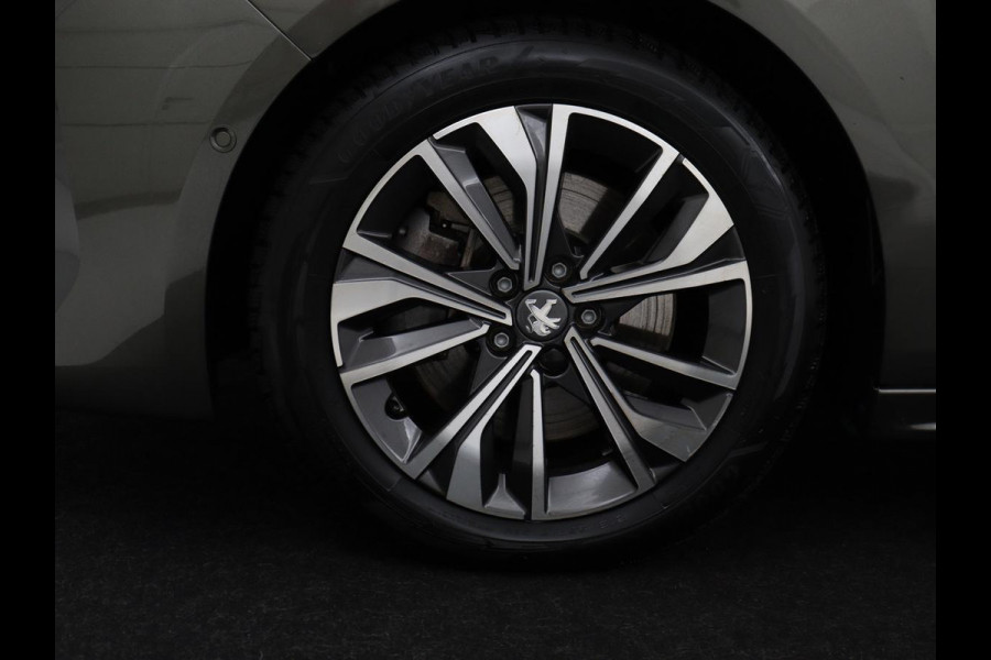 Peugeot 508 1.6 HYbrid Allure | Trekhaak | Adaptive cruise | Half leder | Carplay | Camera | Navigatie | Full LED | Side Assist | Parkeerhulp | Climate control | PHEV | Plug In