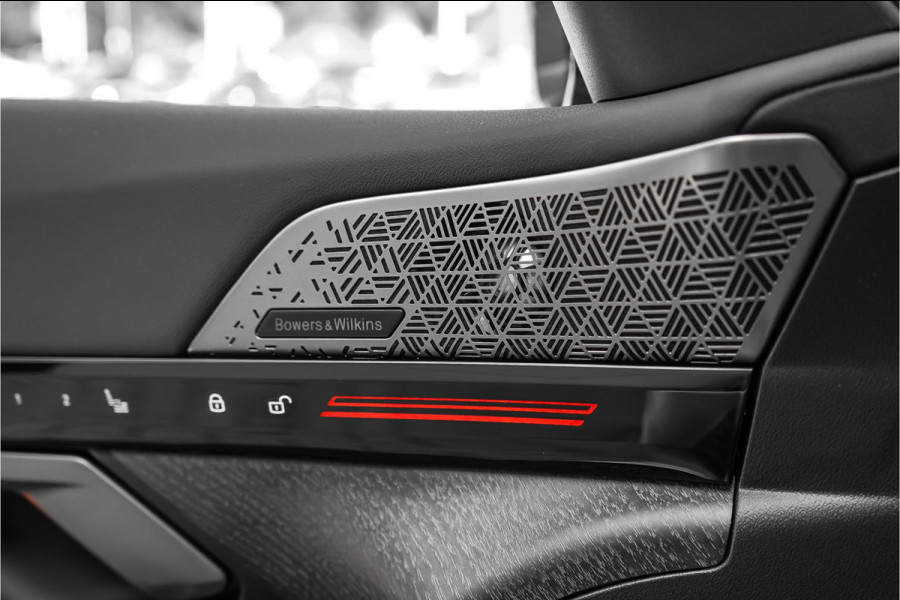 BMW 5 Serie Touring 530e M-Sport Pro B&W HUD ACC Iconic M-Performance 21"