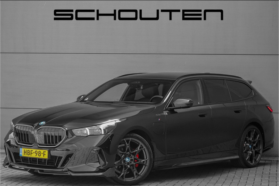 BMW 5 Serie Touring 530e M-Sport Pro B&W HUD ACC Iconic M-Performance 21"
