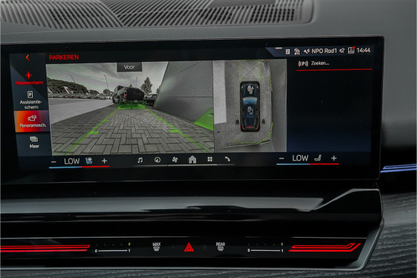 BMW 5 Serie Touring 530e M-Sport Pro B&W HUD ACC Iconic M-Performance 21"