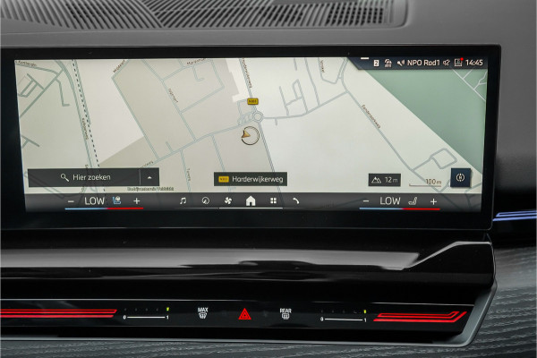 BMW 5 Serie Touring 530e M-Sport Pro B&W HUD ACC Iconic M-Performance 21"