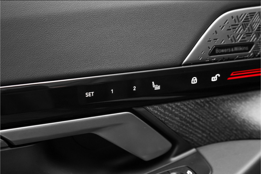 BMW 5 Serie Touring 530e M-Sport Pro B&W HUD ACC Iconic M-Performance 21"