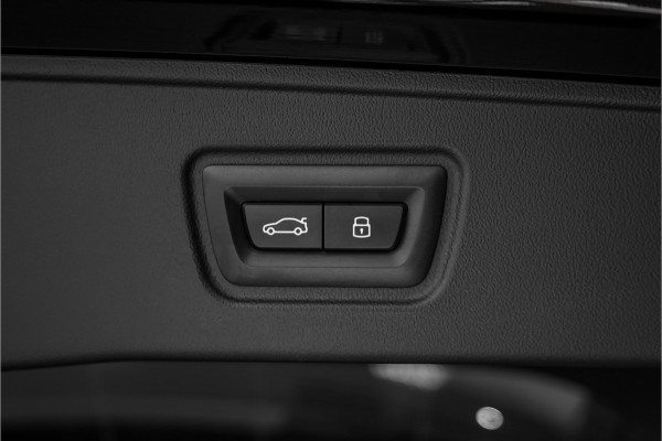 BMW 5 Serie Touring 530e M-Sport Pro B&W HUD ACC Iconic M-Performance 21"