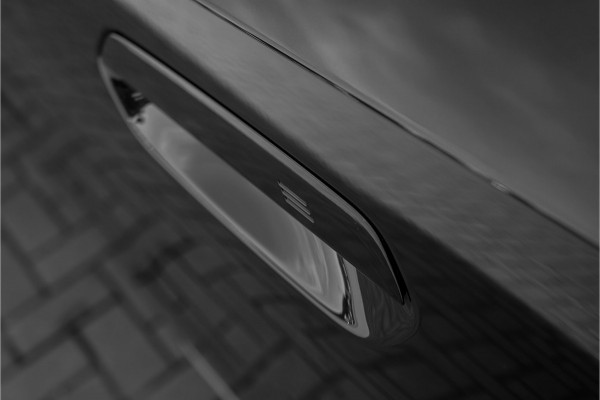 BMW 5 Serie Touring 530e M-Sport Pro B&W HUD ACC Iconic M-Performance 21"