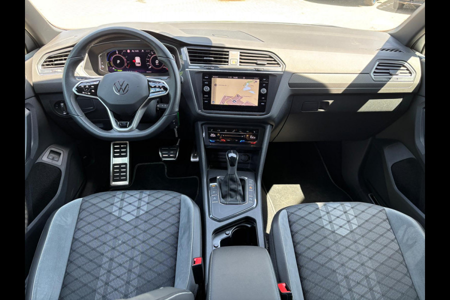 Volkswagen Tiguan 1.4 TSI eHybrid R-Line DCC 20 INCH SUZUKA NAVIGATIE PRIVACY GLASS STOELVERWARMING PDC VOOR EN ACHTER