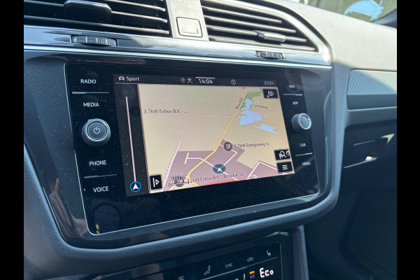 Volkswagen Tiguan 1.4 TSI eHybrid R-Line DCC 20 INCH SUZUKA NAVIGATIE PRIVACY GLASS STOELVERWARMING PDC VOOR EN ACHTER
