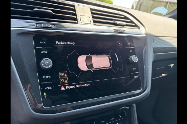 Volkswagen Tiguan 1.4 TSI eHybrid R-Line DCC 20 INCH SUZUKA NAVIGATIE PRIVACY GLASS STOELVERWARMING PDC VOOR EN ACHTER