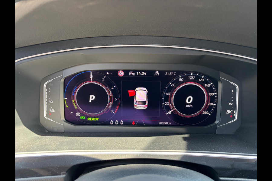Volkswagen Tiguan 1.4 TSI eHybrid R-Line DCC 20 INCH SUZUKA NAVIGATIE PRIVACY GLASS STOELVERWARMING PDC VOOR EN ACHTER