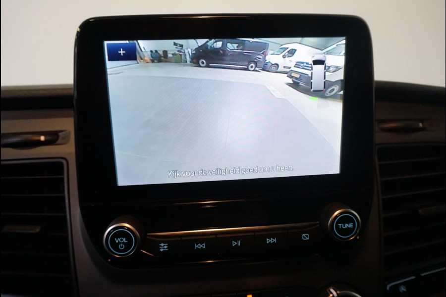 Ford Transit Custom 300 2.0 TDCI L2H1 Limited Dubbele Cabine Navigatie Airco 2 Schuifdeuren Trekhaak Parkeersensoren Apple Carplay Android auto DAB