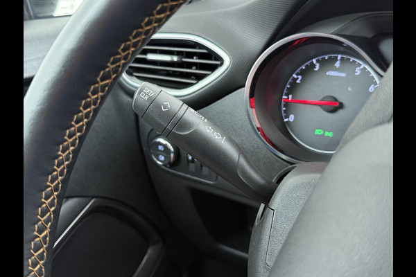 Opel Crossland X 1.2 Turbo 111PK Stoel+Stuurverwarming Two-Tone Navi Ecc Apple Carplay Android Auto Pdc Innovation Cruise Control Regen-Lichtsensor Lmv Led Isofix USB Dealeronderhouden