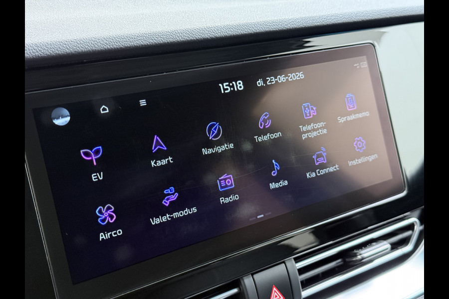 Kia e-Niro ExecutiveLine 64kWh Warmtepomp Leder+Verwarmd+Geventileerd JBL®-Audio Adap.Cruise Elek.Stoel+Memory Stuur+Achterbankverwarming N SOH 100% Apple Carplay/Android Auto Keyless Privacy Glas Led Lmv Isofix Lane Assist VESS DAB Origineel Nederlandse Auto
