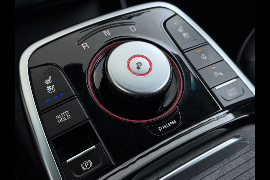 Kia e-Niro ExecutiveLine 64kWh Warmtepomp Leder+Verwarmd+Geventileerd JBL®-Audio Adap.Cruise Elek.Stoel+Memory Stuur+Achterbankverwarming N SOH 100% Apple Carplay/Android Auto Keyless Privacy Glas Led Lmv Isofix Lane Assist VESS DAB Origineel Nederlandse Auto
