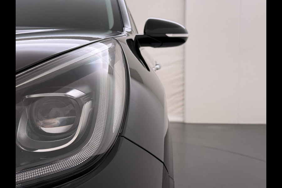 Kia e-Niro ExecutiveLine 64kWh Warmtepomp Leder+Verwarmd+Geventileerd JBL®-Audio Adap.Cruise Elek.Stoel+Memory Stuur+Achterbankverwarming N SOH 100% Apple Carplay/Android Auto Keyless Privacy Glas Led Lmv Isofix Lane Assist VESS DAB Origineel Nederlandse Auto