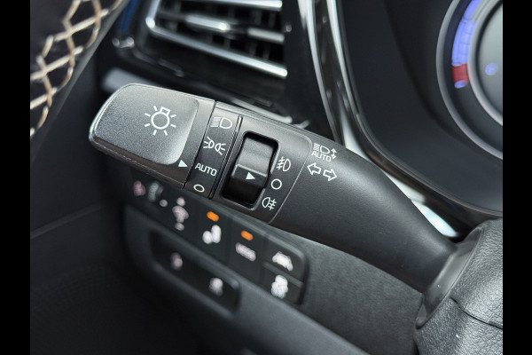 Kia e-Niro ExecutiveLine 64kWh Warmtepomp Leder+Verwarmd+Geventileerd JBL®-Audio Adap.Cruise Elek.Stoel+Memory Stuur+Achterbankverwarming N SOH 100% Apple Carplay/Android Auto Keyless Privacy Glas Led Lmv Isofix Lane Assist VESS DAB Origineel Nederlandse Auto