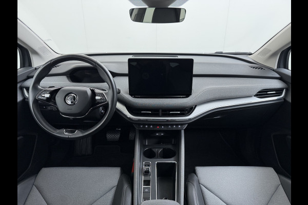 Škoda ENYAQ iV 60 SOH 91% Warmtepomp Adap.Cruise Stuur+Stoelverwarming Camera 3-Zone Ecc Navi Apple Carplay Android Auto Keyless Advanced Pdc Lane Assist Dodehoek Assist Lmv 19" Bluetooth DAB Virtual Cockpit Verkeersbord Detectie 1e Eigenaar Origineel Nederlandse Auto Dealeronderhouden