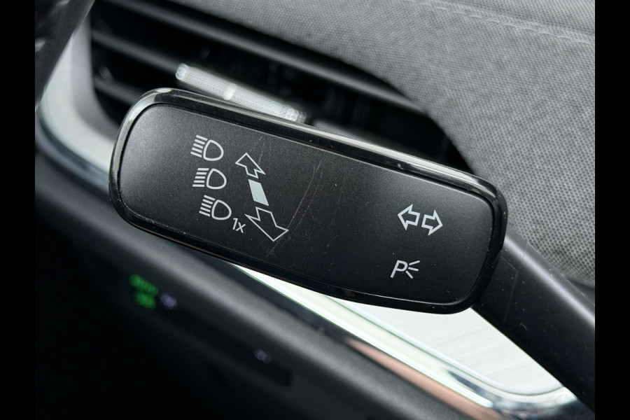 Škoda ENYAQ iV 60 SOH 91% Warmtepomp Adap.Cruise Stuur+Stoelverwarming Camera 3-Zone Ecc Navi Apple Carplay Android Auto Keyless Advanced Pdc Lane Assist Dodehoek Assist Lmv 19" Bluetooth DAB Virtual Cockpit Verkeersbord Detectie 1e Eigenaar Origineel Nederlandse Auto Dealeronderhouden