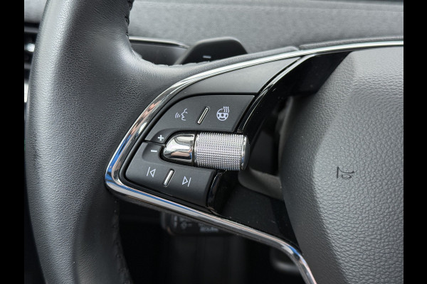 Škoda ENYAQ iV 60 SOH 91% Warmtepomp Adap.Cruise Stuur+Stoelverwarming Camera 3-Zone Ecc Navi Apple Carplay Android Auto Keyless Advanced Pdc Lane Assist Dodehoek Assist Lmv 19" Bluetooth DAB Virtual Cockpit Verkeersbord Detectie 1e Eigenaar Origineel Nederlandse Auto Dealeronderhouden