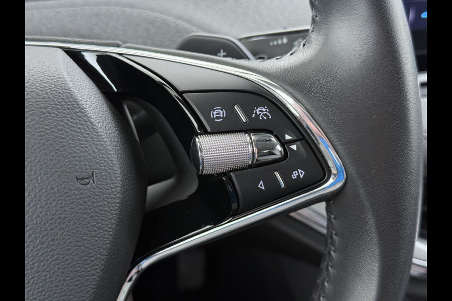 Škoda ENYAQ iV 60 SOH 91% Warmtepomp Adap.Cruise Stuur+Stoelverwarming Camera 3-Zone Ecc Navi Apple Carplay Android Auto Keyless Advanced Pdc Lane Assist Dodehoek Assist Lmv 19" Bluetooth DAB Virtual Cockpit Verkeersbord Detectie 1e Eigenaar Origineel Nederlandse Auto Dealeronderhouden
