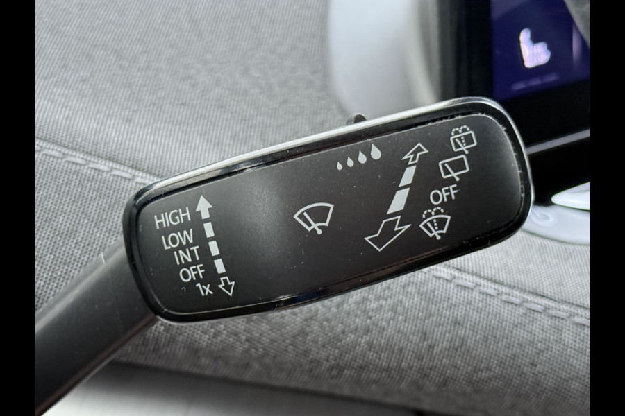 Škoda ENYAQ iV 60 SOH 91% Warmtepomp Adap.Cruise Stuur+Stoelverwarming Camera 3-Zone Ecc Navi Apple Carplay Android Auto Keyless Advanced Pdc Lane Assist Dodehoek Assist Lmv 19" Bluetooth DAB Virtual Cockpit Verkeersbord Detectie 1e Eigenaar Origineel Nederlandse Auto Dealeronderhouden