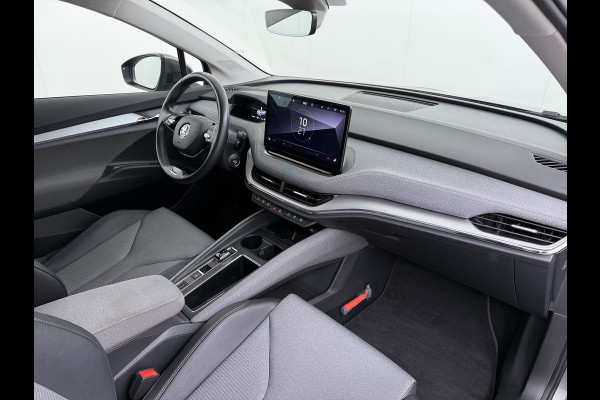 Škoda ENYAQ iV 60 SOH 91% Warmtepomp Adap.Cruise Stuur+Stoelverwarming Camera 3-Zone Ecc Navi Apple Carplay Android Auto Keyless Advanced Pdc Lane Assist Dodehoek Assist Lmv 19" Bluetooth DAB Virtual Cockpit Verkeersbord Detectie 1e Eigenaar Origineel Nederlandse Auto Dealeronderhouden