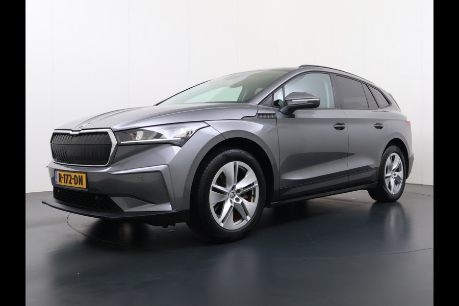 Škoda ENYAQ iV 60 SOH 91% Warmtepomp Adap.Cruise Stuur+Stoelverwarming Camera 3-Zone Ecc Navi Apple Carplay Android Auto Keyless Advanced Pdc Lane Assist Dodehoek Assist Lmv 19" Bluetooth DAB Virtual Cockpit Verkeersbord Detectie 1e Eigenaar Origineel Nederlandse Auto Dealeronderhouden