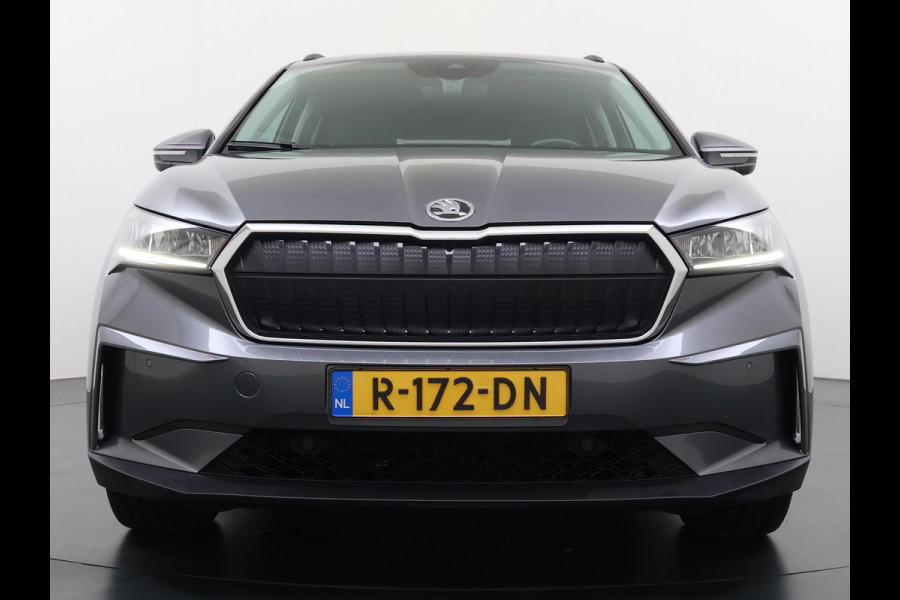 Škoda ENYAQ iV 60 SOH 91% Warmtepomp Adap.Cruise Stuur+Stoelverwarming Camera 3-Zone Ecc Navi Apple Carplay Android Auto Keyless Advanced Pdc Lane Assist Dodehoek Assist Lmv 19" Bluetooth DAB Virtual Cockpit Verkeersbord Detectie 1e Eigenaar Origineel Nederlandse Auto Dealeronderhouden