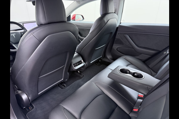 Tesla Model 3 Long Range AWD 75kWh Facelift Warmtepomp Elek.Achterklep Draadloze Tel.lader Leder Panoramadak Adap.Cruise Camera's Navi Ecc Sto Intel Atom® Lmv Lane Assist Dodehoekwaarschuwing Keyless Elek.Stoelen+Memory Google®-Maps Fabrieksgarantie op motor en accu tot 17-11-2028/192.000km