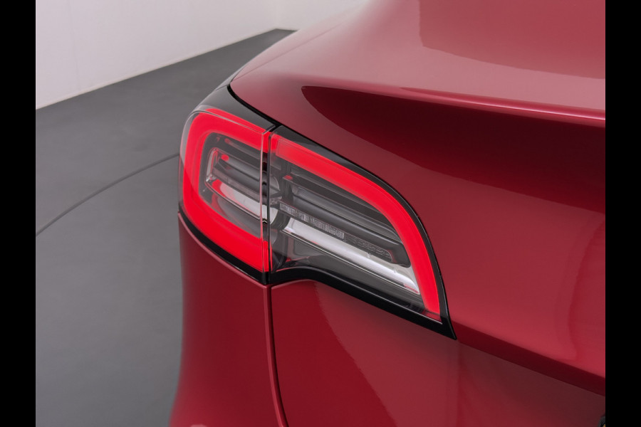 Tesla Model 3 Long Range AWD 75kWh Facelift Warmtepomp Elek.Achterklep Draadloze Tel.lader Leder Panoramadak Adap.Cruise Camera's Navi Ecc Sto Intel Atom® Lmv Lane Assist Dodehoekwaarschuwing Keyless Elek.Stoelen+Memory Google®-Maps Fabrieksgarantie op motor en accu tot 17-11-2028/192.000km