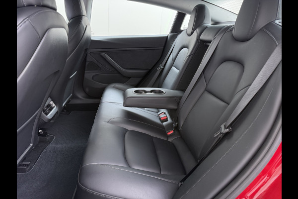 Tesla Model 3 Long Range AWD 75kWh Facelift Warmtepomp Elek.Achterklep Draadloze Tel.lader Leder Panoramadak Adap.Cruise Camera's Navi Ecc Sto Intel Atom® Lmv Lane Assist Dodehoekwaarschuwing Keyless Elek.Stoelen+Memory Google®-Maps Fabrieksgarantie op motor en accu tot 17-11-2028/192.000km