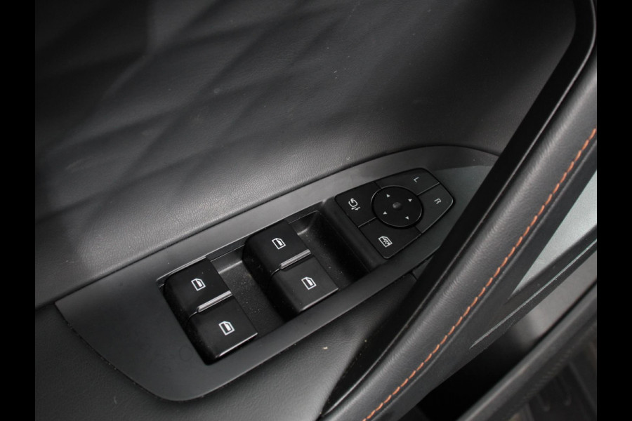 MG HS 1.5 PHEV Luxury Automaat Navigatie Apple Carplay/Android Auto Airco Cruise Control Lichtmetalen velgen Digitaal Dashboard