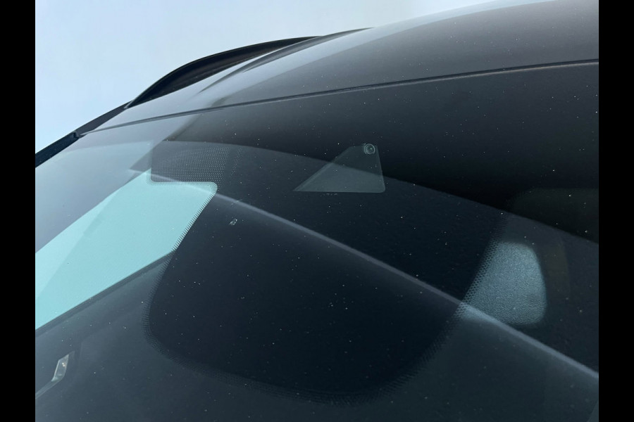 Ford FOCUS Wagon 1.0 EcoBoost Hybrid ST Line Style NW MODEL STUUR EN STOEL VERWARMING TREKHAAK CLIMA CRUISE APPLE CARPLAY