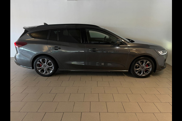Ford FOCUS Wagon 1.0 EcoBoost Hybrid ST Line Style NW MODEL STUUR EN STOEL VERWARMING TREKHAAK CLIMA CRUISE APPLE CARPLAY